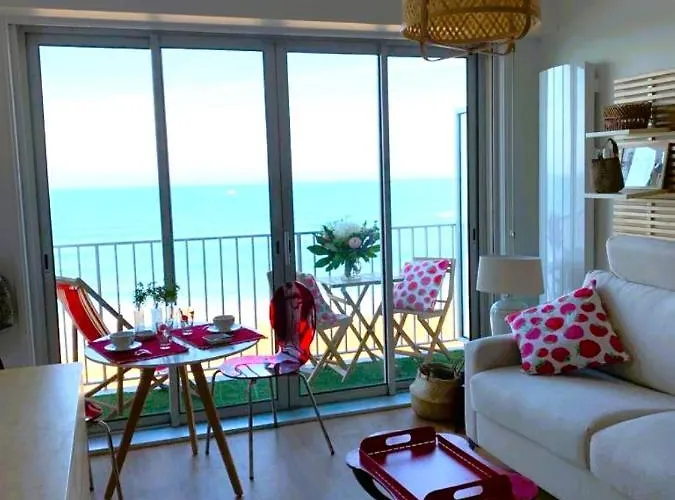 Les Pieds Dans L'eau