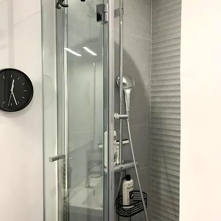 Les Pieds Dans L'eau