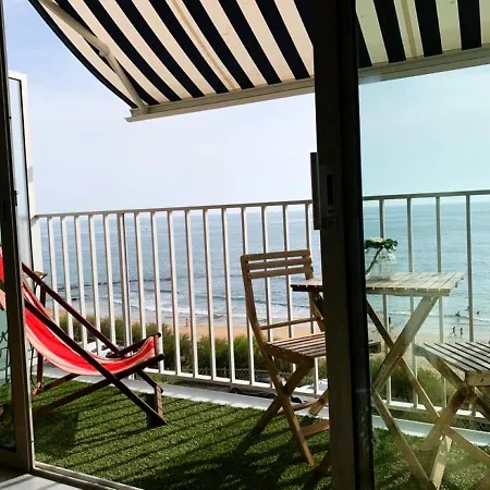 Les Pieds Dans L'eau 아파트 *