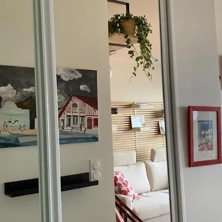 Les Pieds Dans L'eau Les Sables-dʼOlonne