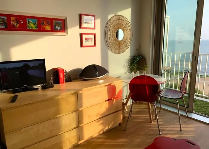 Les Pieds Dans L'eau דירה *